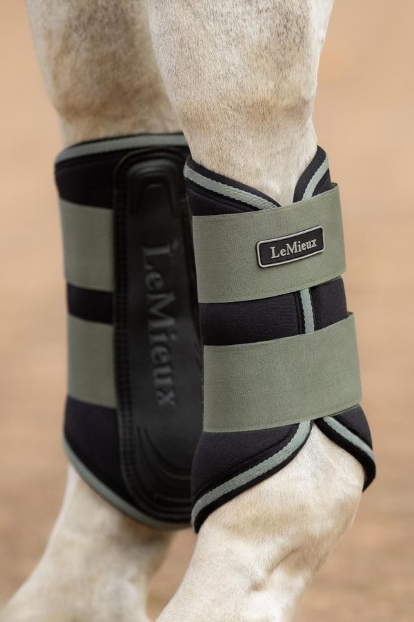 LeMieux Grafter Brushing Boot